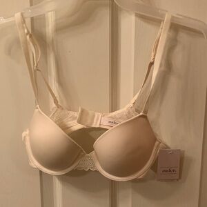 NWT 32A cream colored underwire bra